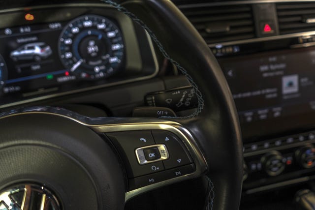 2018 VOLKSWAGEN GOLF - 24