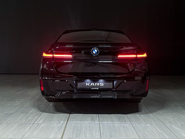 2023 BMW I7 - 8
