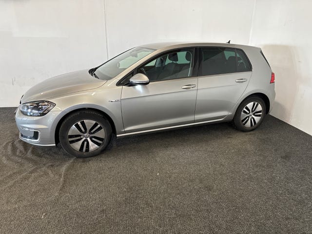 WVWZZZAUZKW900896 2019 VOLKSWAGEN GOLF-4