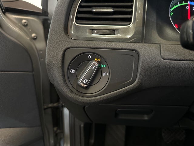 2019 VOLKSWAGEN GOLF - 17
