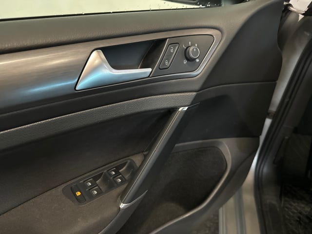 2019 VOLKSWAGEN GOLF - 15