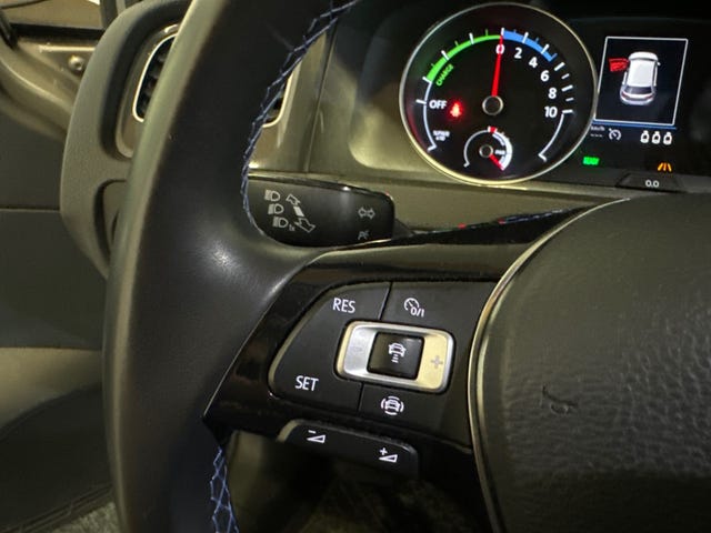 2019 VOLKSWAGEN GOLF - 18
