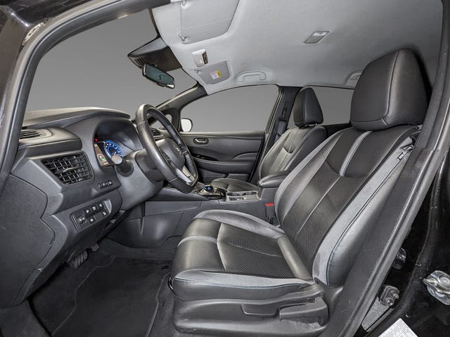 2020 NISSAN LEAF - 10