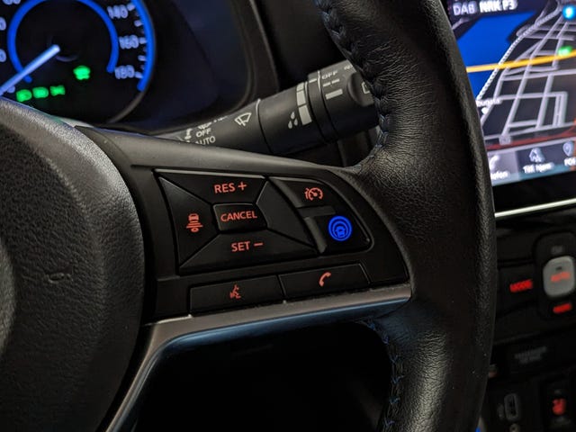 2020 NISSAN LEAF - 29