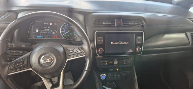 2020 NISSAN LEAF - 8