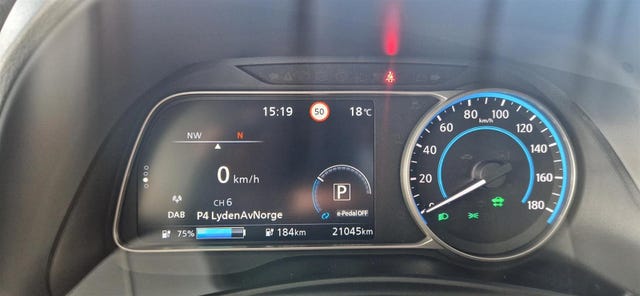 2020 NISSAN LEAF - 11
