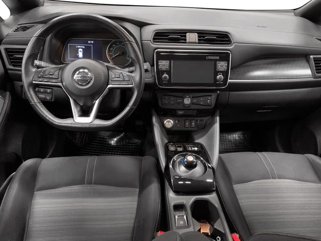 2018 NISSAN LEAF - 8