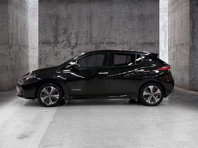 SJNFAAZE1U0015290 2018 NISSAN LEAF-2