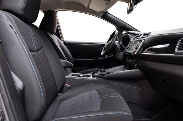 2022 NISSAN LEAF - 23