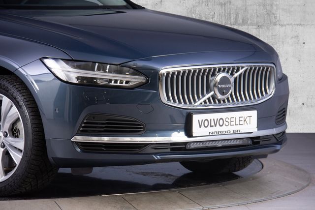 2023 VOLVO V90 - 28