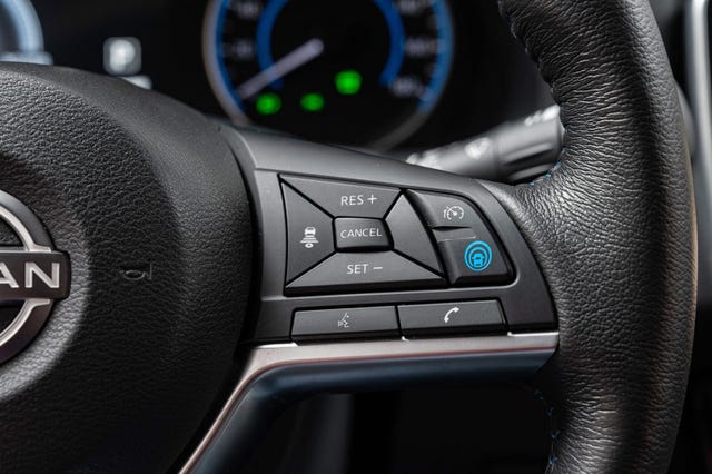 2022 NISSAN LEAF - 14