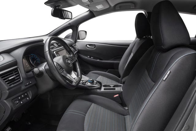 2021 NISSAN LEAF - 10
