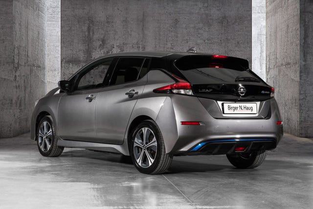 2021 NISSAN LEAF - 9