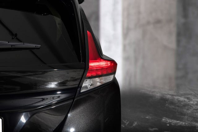 2022 NISSAN LEAF - 7