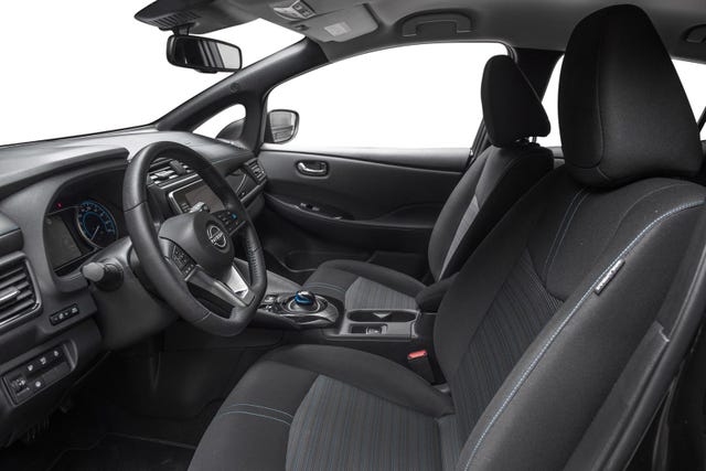 2022 NISSAN LEAF - 10