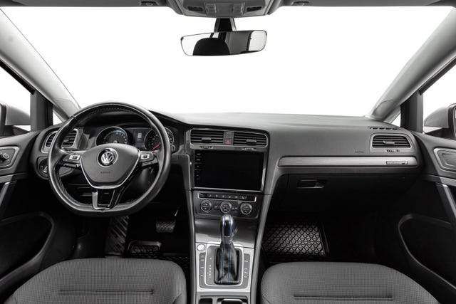 2018 VOLKSWAGEN GOLF - 14