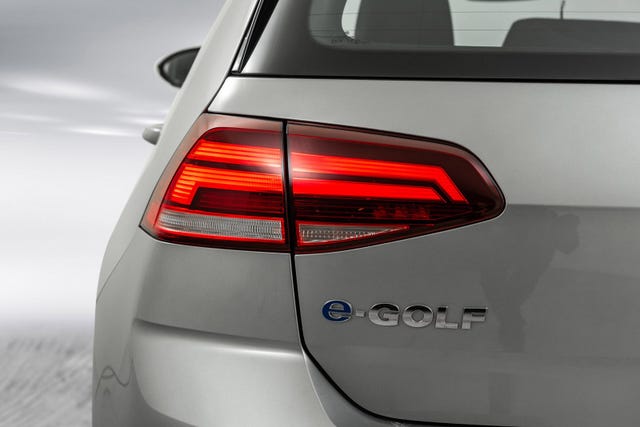 2018 VOLKSWAGEN GOLF - 9