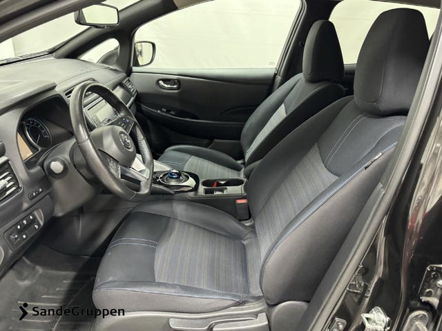 2018 NISSAN LEAF - 9