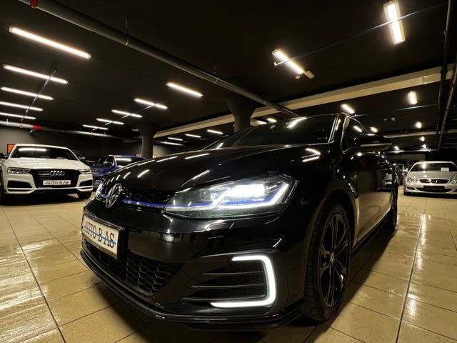 2019 VOLKSWAGEN GOLF - 9