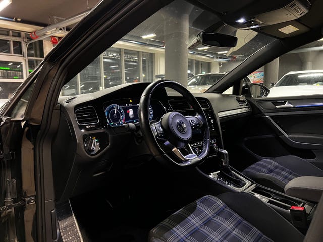 2019 VOLKSWAGEN GOLF - 13