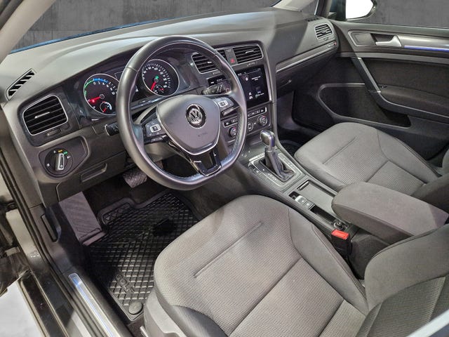 2018 VOLKSWAGEN GOLF - 9