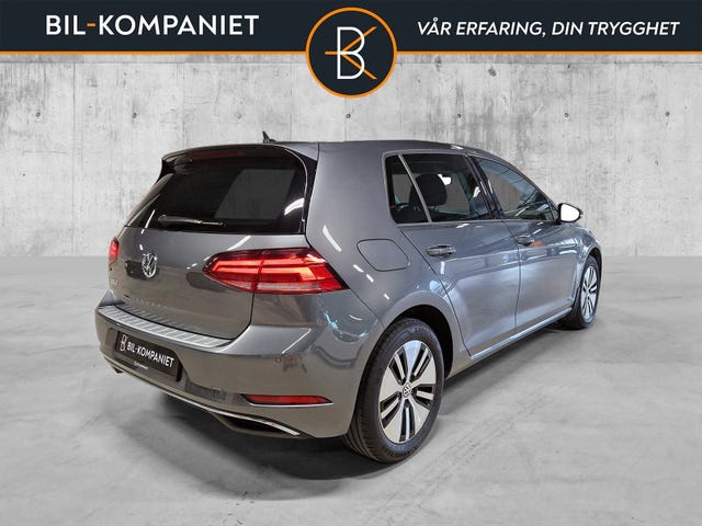 WVWZZZAUZJ8910633 2018 VOLKSWAGEN GOLF-3
