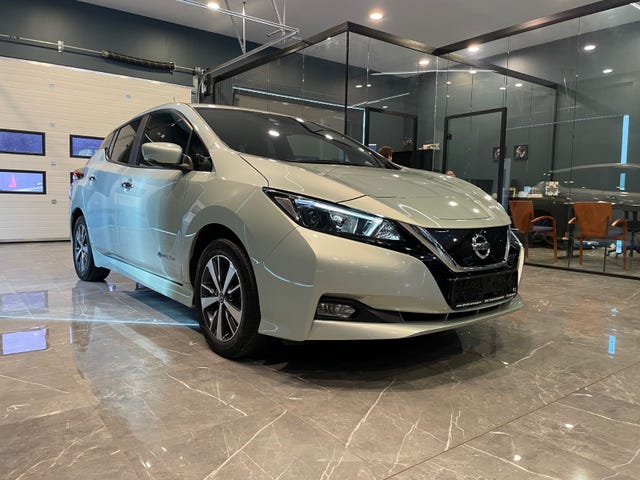 SJNFAAZE1U0068844 2020 NISSAN LEAF-4
