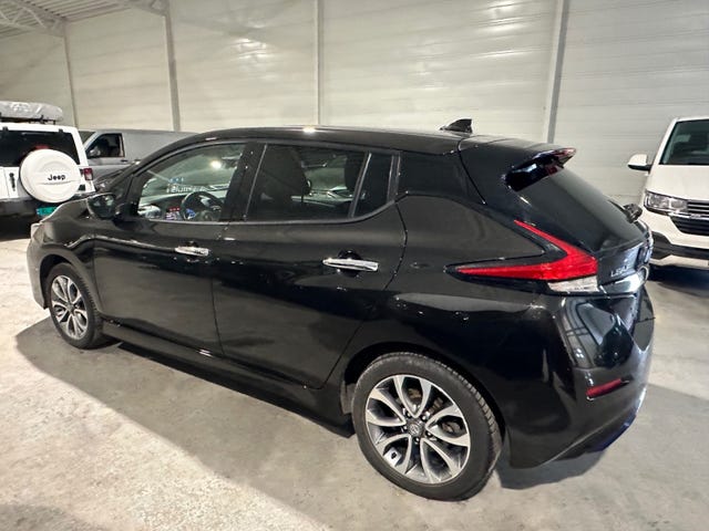 SJNFAAZE1U0144821 2022 NISSAN LEAF-2