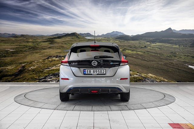 2020 NISSAN LEAF - 8