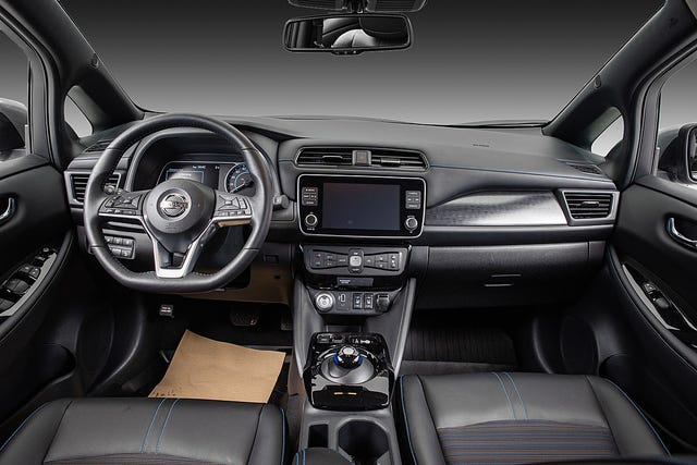 2020 NISSAN LEAF - 15