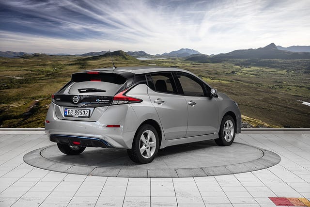 SJNFAAZE1U0104228 2020 NISSAN LEAF-5