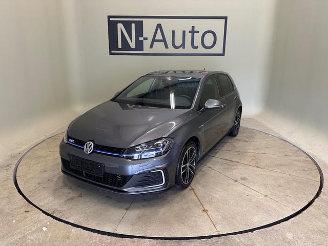 WVWZZZAUZJW802750 2018 VOLKSWAGEN GOLF-0