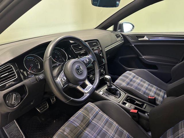 2018 VOLKSWAGEN GOLF - 14