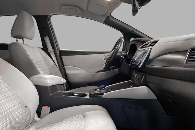 2020 NISSAN LEAF - 21