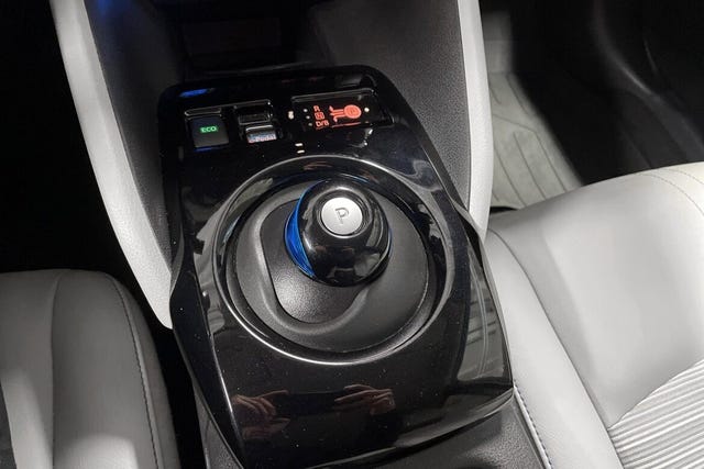 2020 NISSAN LEAF - 18