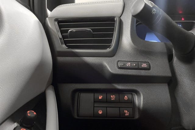2020 NISSAN LEAF - 19