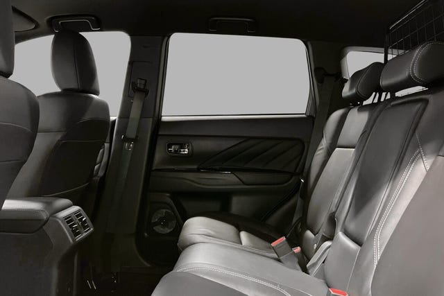 2020 MITSUBISHI OUTLANDER - 23