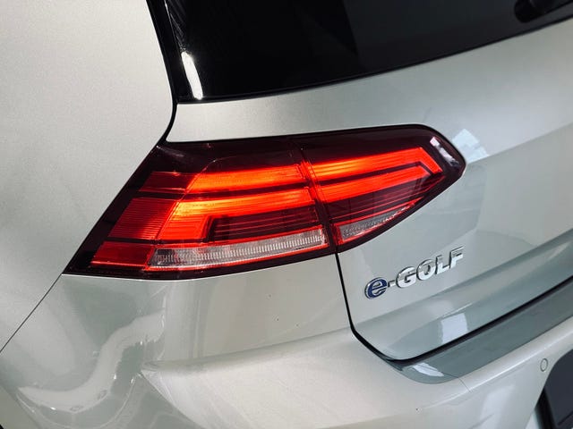 2019 VOLKSWAGEN GOLF - 10