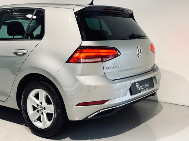 2019 VOLKSWAGEN GOLF - 9