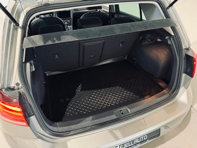 2019 VOLKSWAGEN GOLF - 31