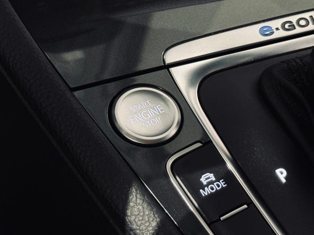 2019 VOLKSWAGEN GOLF - 21
