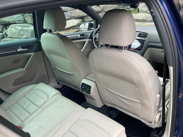 2018 VOLKSWAGEN GOLF - 51