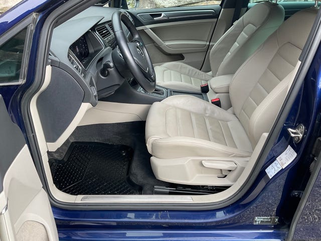 2018 VOLKSWAGEN GOLF - 25
