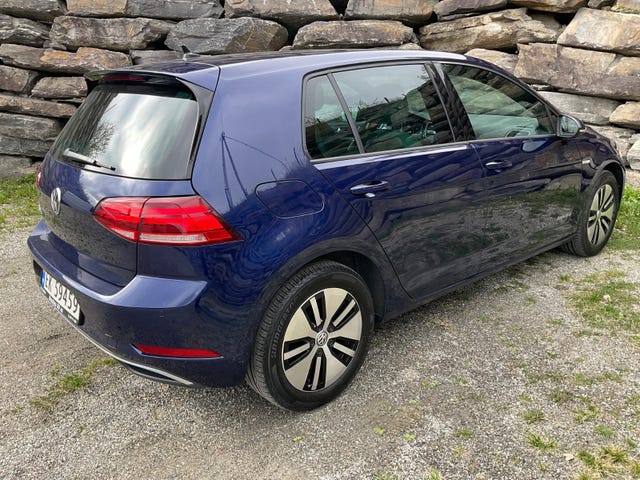 WVWZZZAUZJ8902160 2018 VOLKSWAGEN GOLF-1
