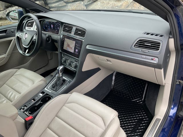 2018 VOLKSWAGEN GOLF - 17
