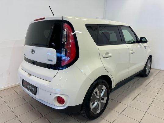 KNAJX81EFJ7026986 2017 KIA SOUL-3