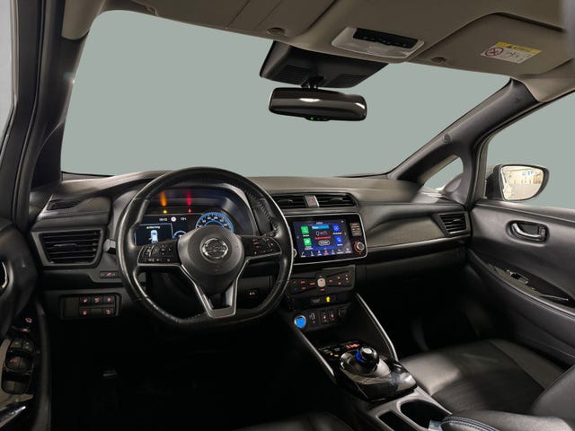 2020 NISSAN LEAF - 10