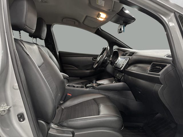 2020 NISSAN LEAF - 18