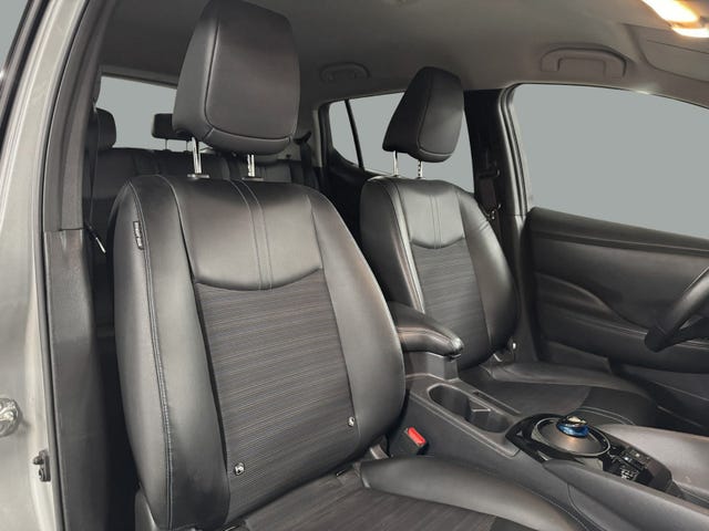 2020 NISSAN LEAF - 17