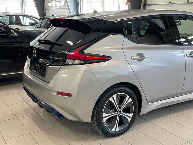 2020 NISSAN LEAF - 8